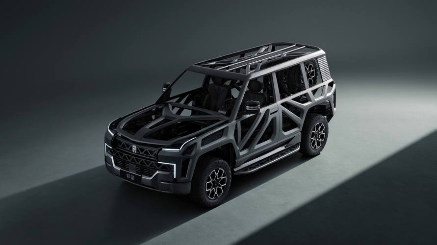 成都185仰望U8硬派越野的科技魅力，国能汽车对传统燃油车市场的冲击